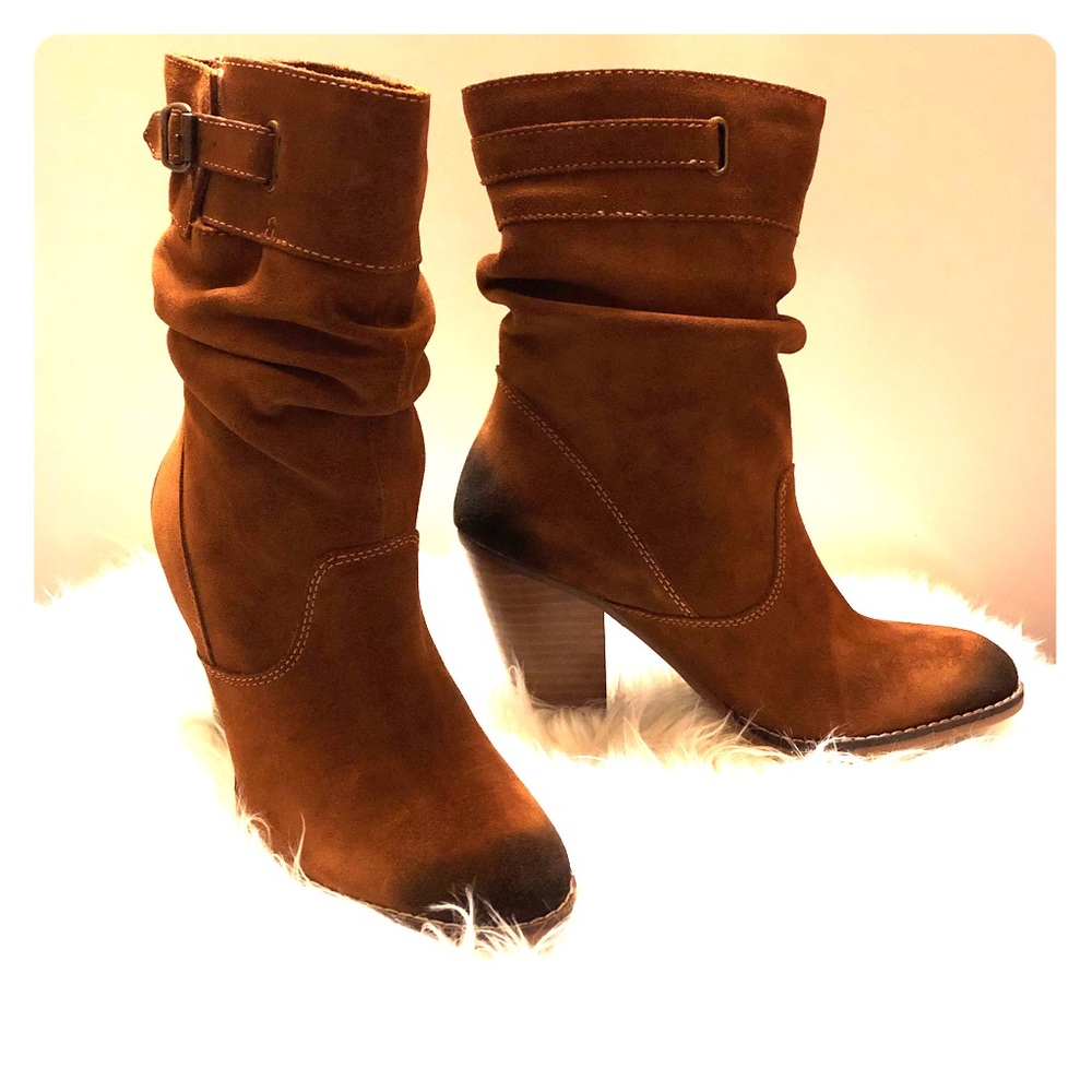 ❇️ NWOT, Make an Offer! Zodiac boots, Never worn, Size 7, Suede